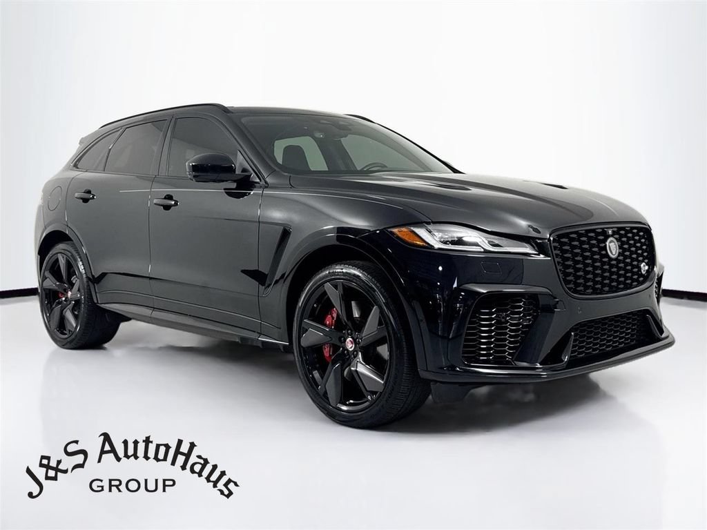 Used 2022 Jaguar F-PACE SVR AWD/4WD image 1