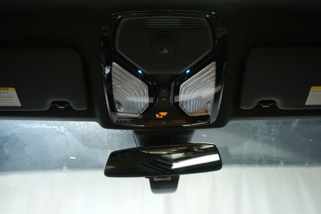 Certified 2025 BMW 330i xDrive Sedan w/ Premium Package image 20