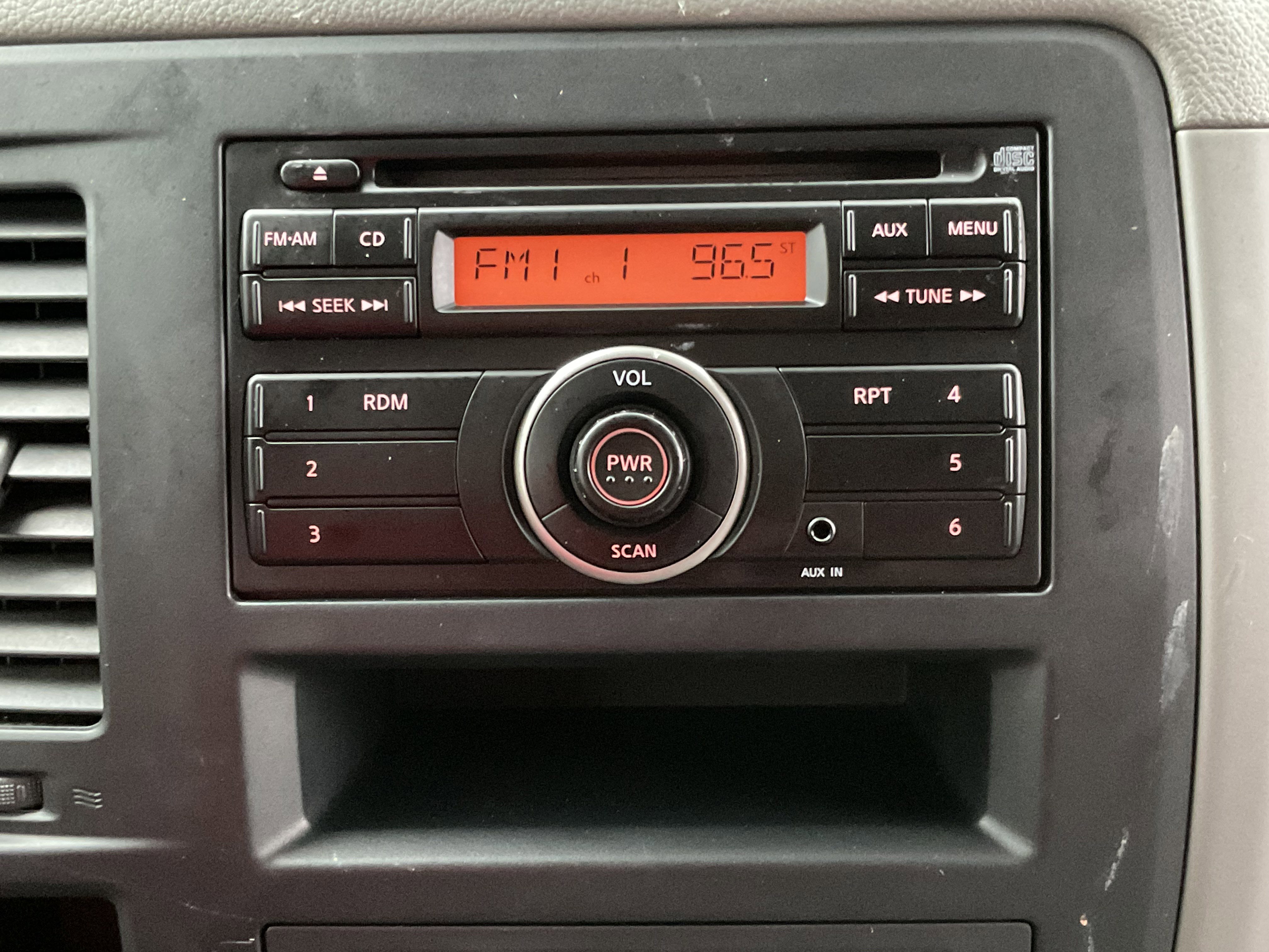 Used 2012 Nissan NV 2500 S w/ Side Curtain Airbag Pkg image 12