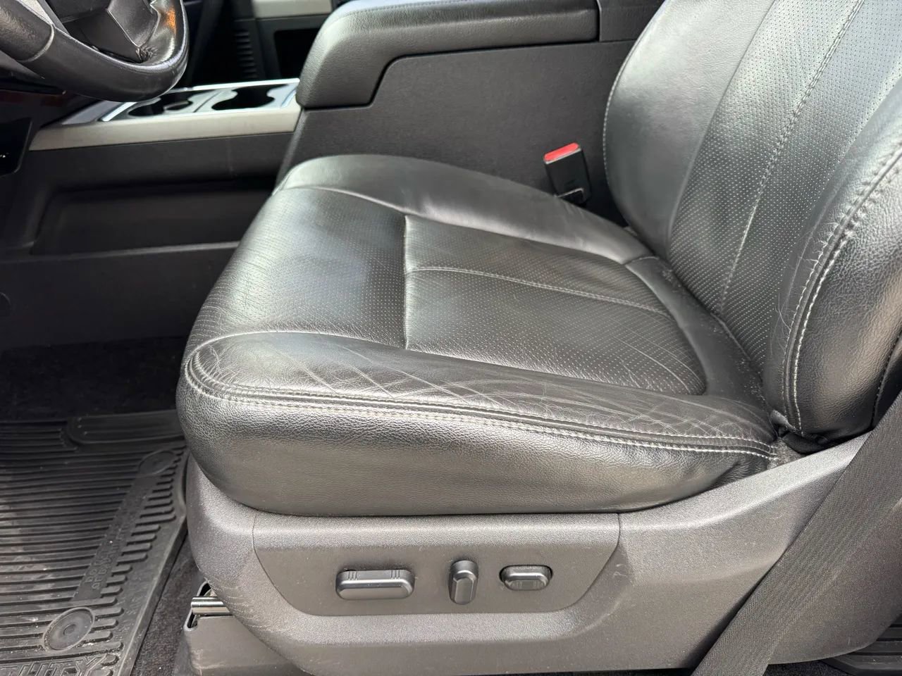 Used 2016 Ford F250 Lariat w/ Lariat Ultimate Package image 11