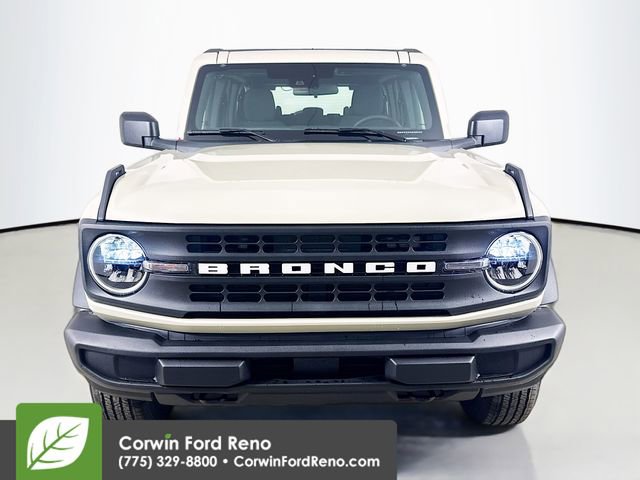 New 2025 Ford Bronco 4-Door image 2