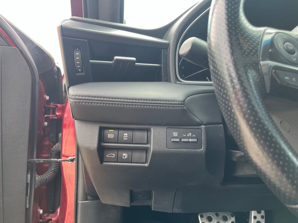 Used 2019 Toyota Avalon XSE w/ All Weather Liner Package FWD image 18