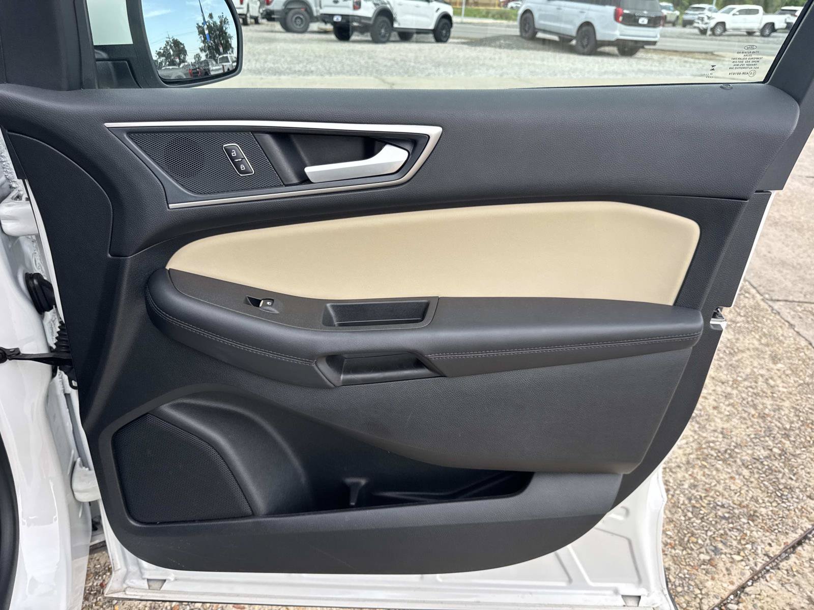 Used 2024 Ford Edge SEL w/ Convenience Package AWD/4WD image 13