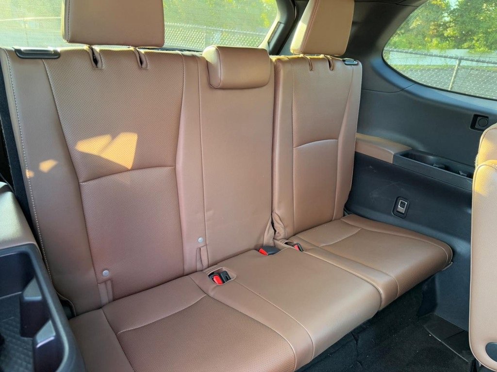 Used 2024 Toyota Grand Highlander AWD Hybrid image 10