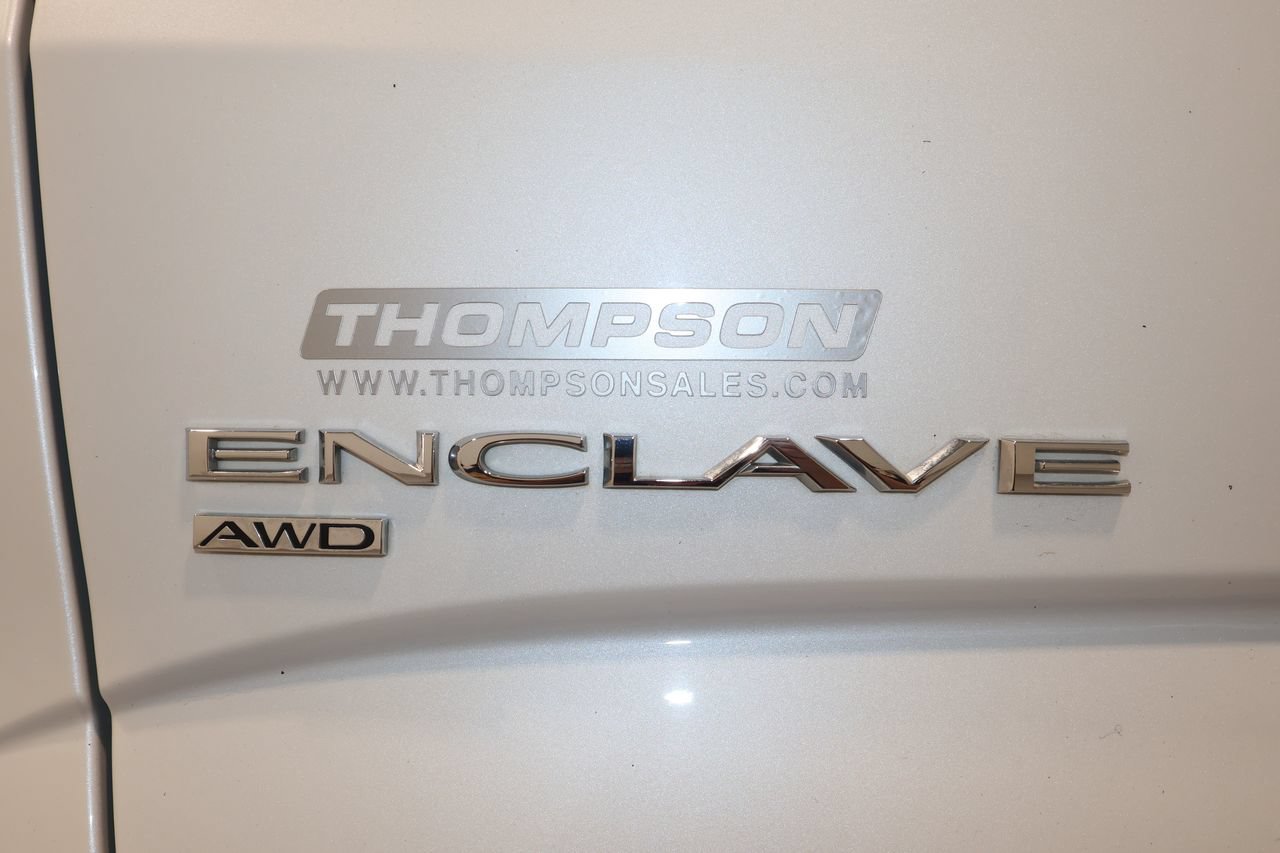 Used 2024 Buick Enclave Essence w/ Sport Touring Edition AWD/4WD image 35