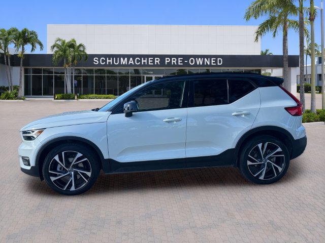 Used 2021 Volvo XC40 T5 R-Design w/ Protection Package Premier AWD/4WD image 4