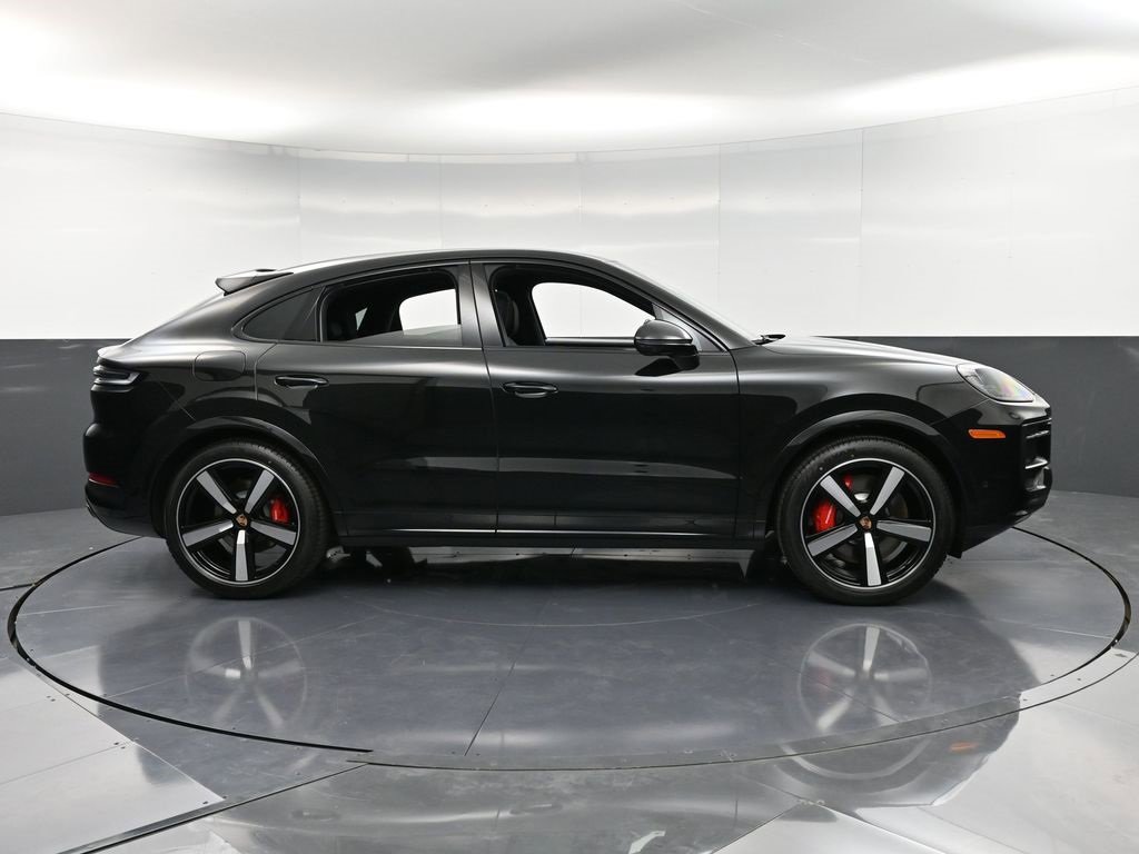 New 2026 Porsche Cayenne S image 9