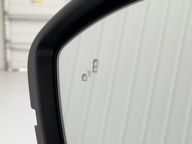 New 2026 Nissan Pathfinder Platinum image 22