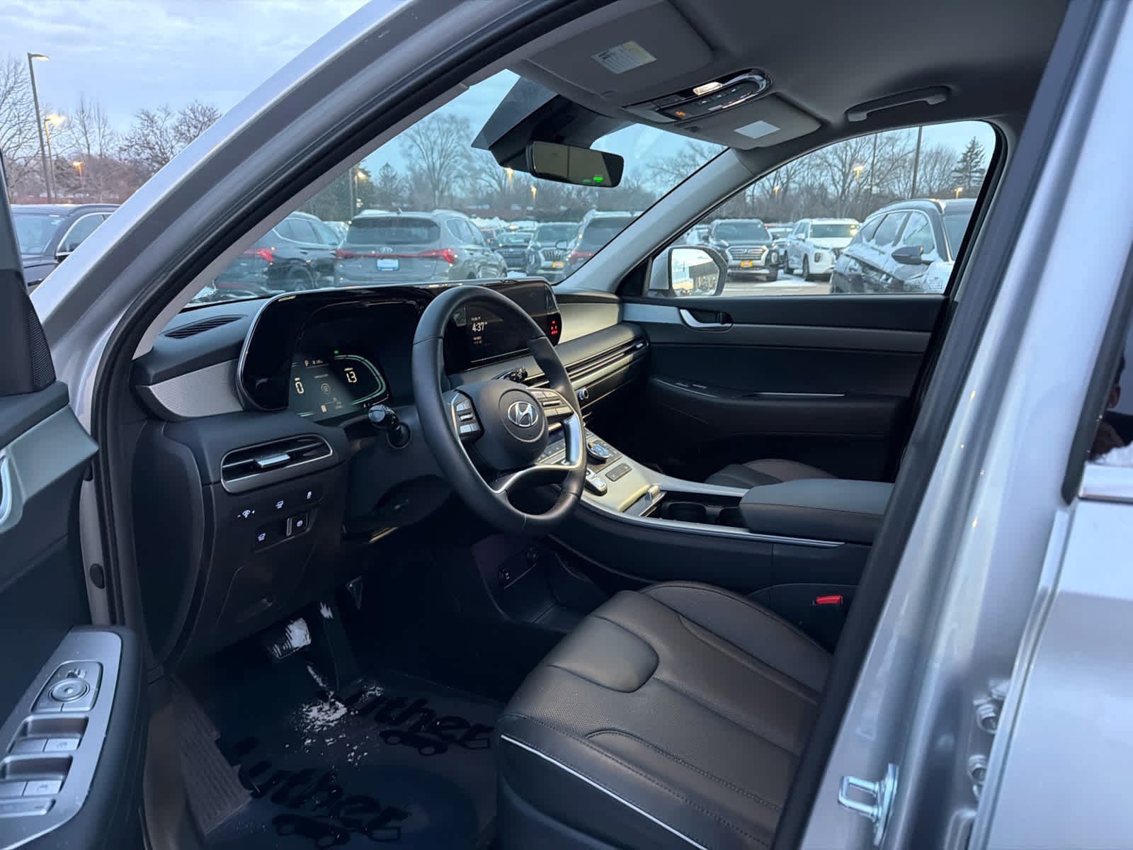 Used 2025 Hyundai Palisade SEL image 5