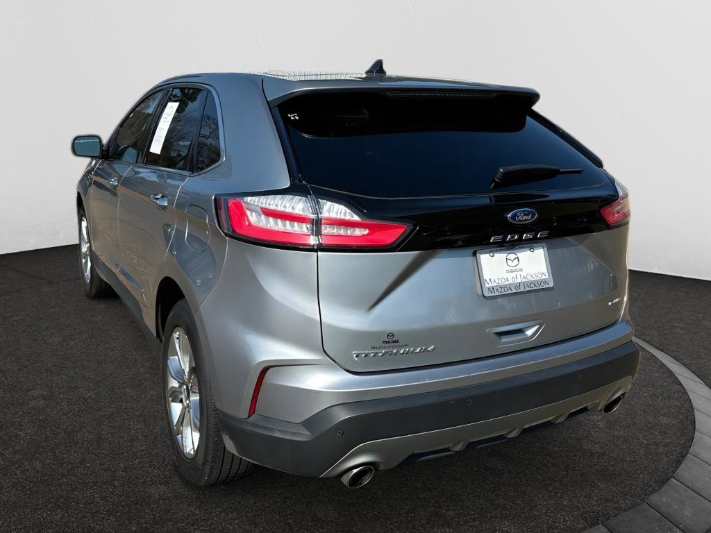 Used 2024 Ford Edge Titanium image 3