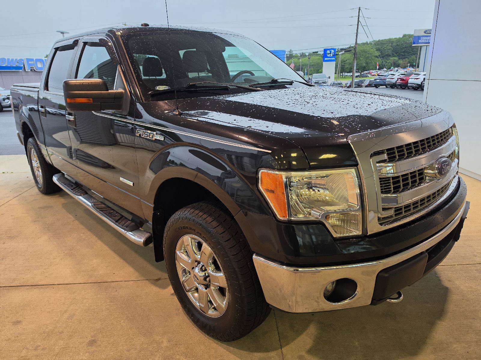 Used 2014 Ford F150 XLT w/ Equipment Group 302A Luxury AWD/4WD image 8