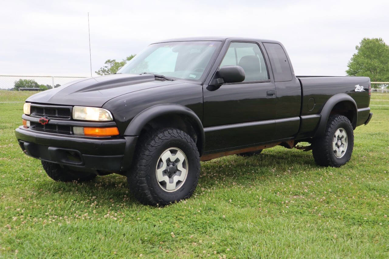Used 2003 Chevrolet S10 Pickup LS w/ LS Preferred Equipment Group