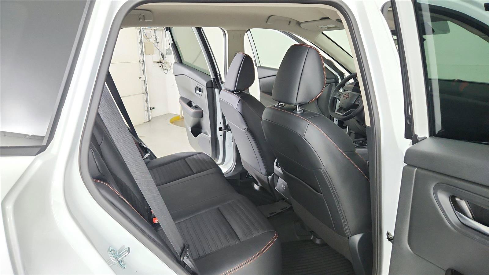 New 2026 Nissan Rogue SV w/ Rock Creek Premium Package AWD/4WD image 19