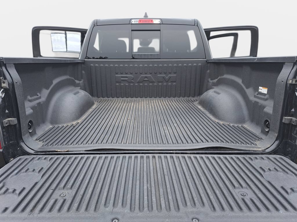 Used 2022 RAM 1500 Laramie AWD/4WD image 14