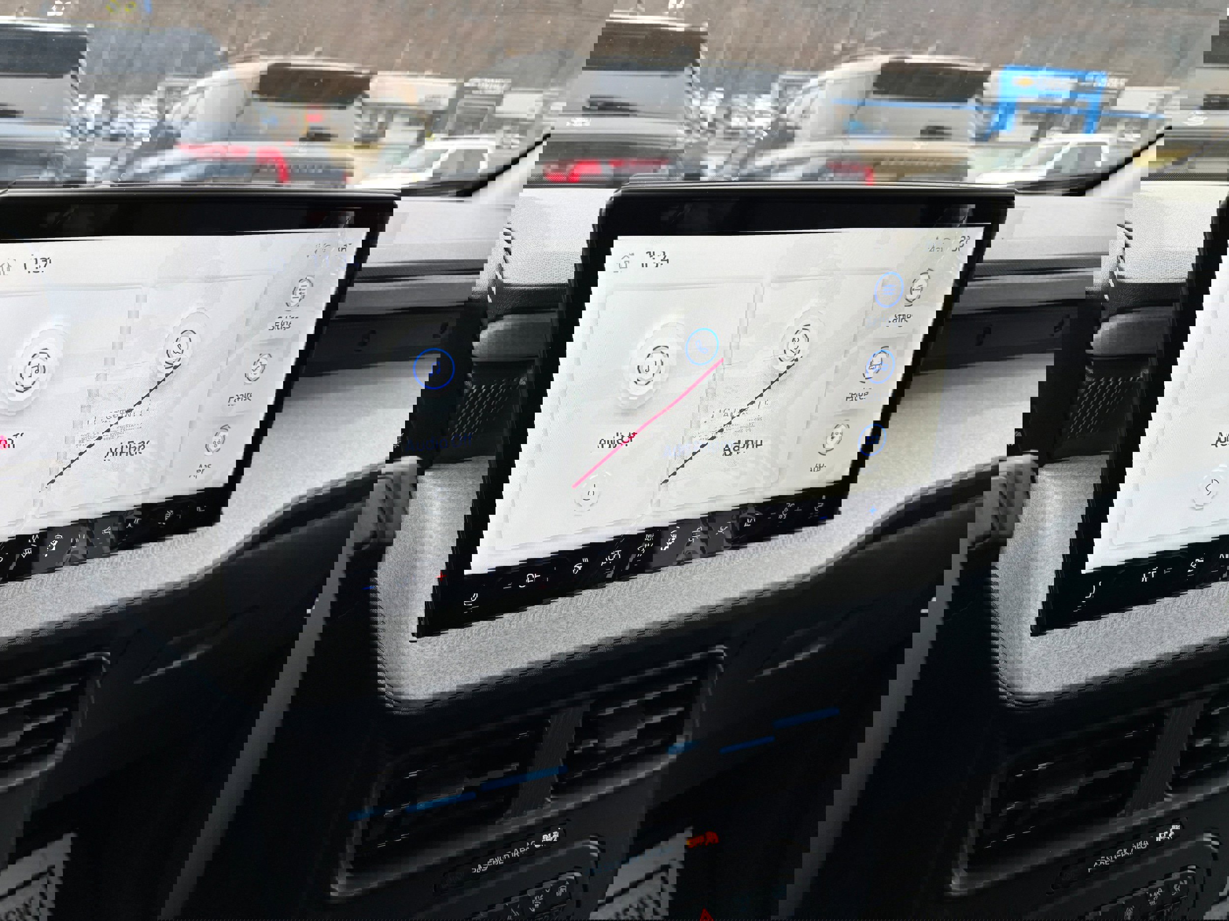 New 2025 Ford Maverick XLT w/ XLT Luxury Package image 11