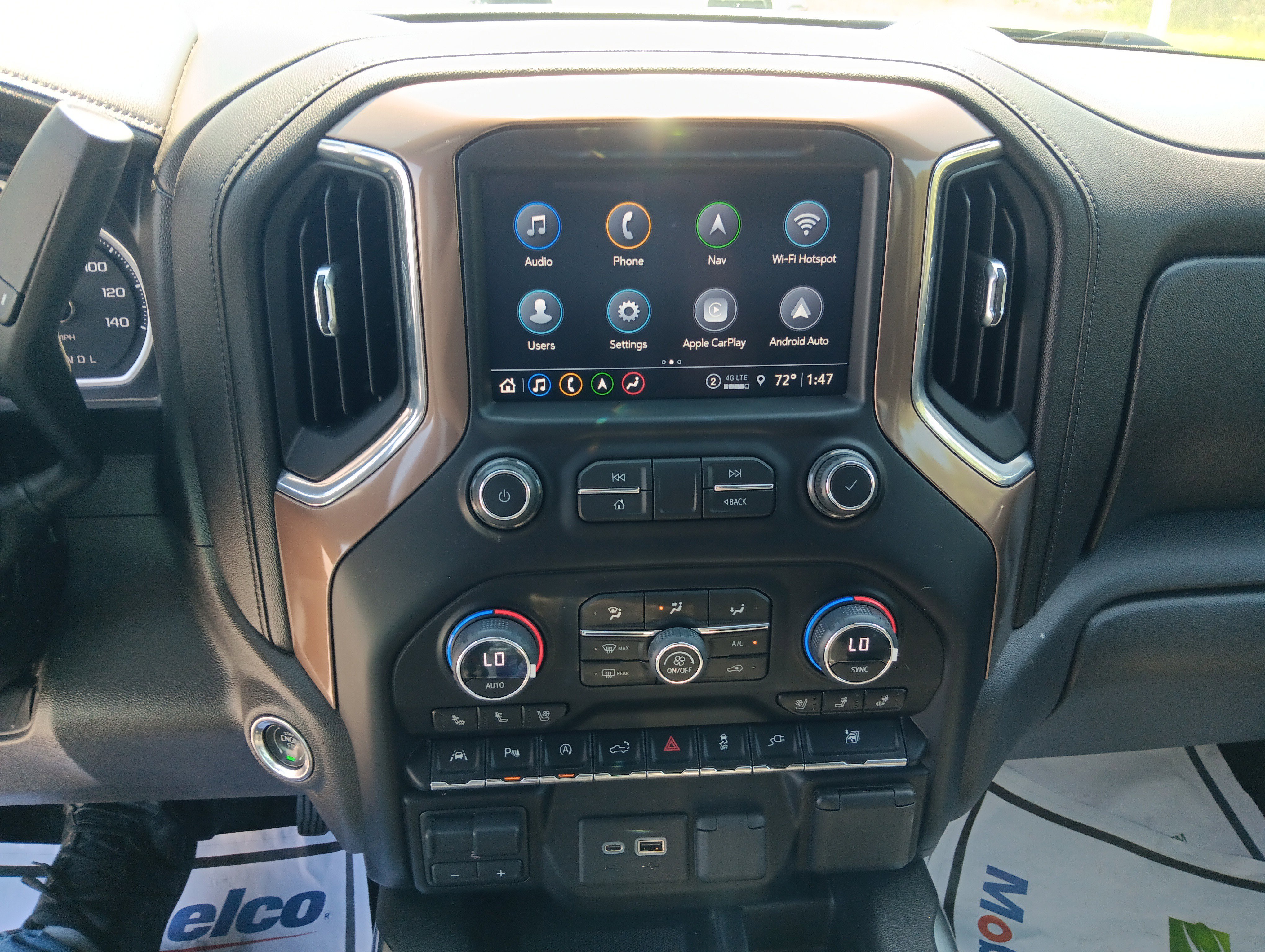 Used 2021 Chevrolet Silverado 1500 High Country w/ Technology Package image 13