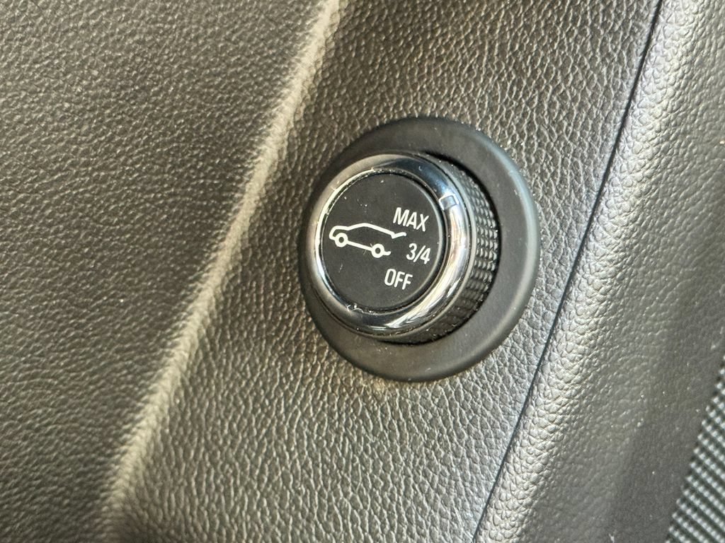 Used 2022 Chevrolet Traverse LT AWD/4WD image 33