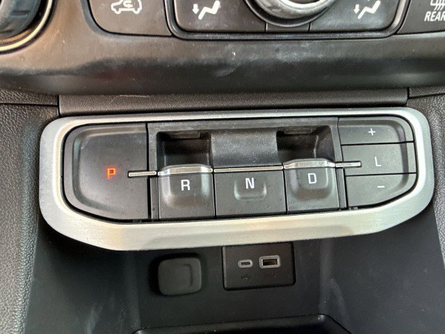 Certified 2023 GMC Acadia SLE w/ Driver Convenience Package image 20