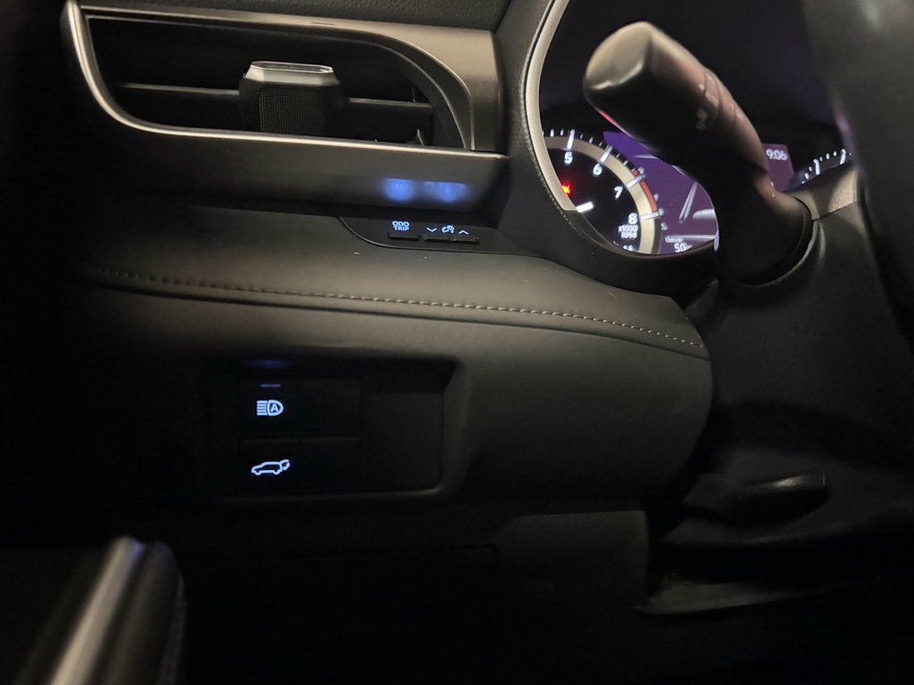 Used 2022 Toyota Highlander XLE image 17