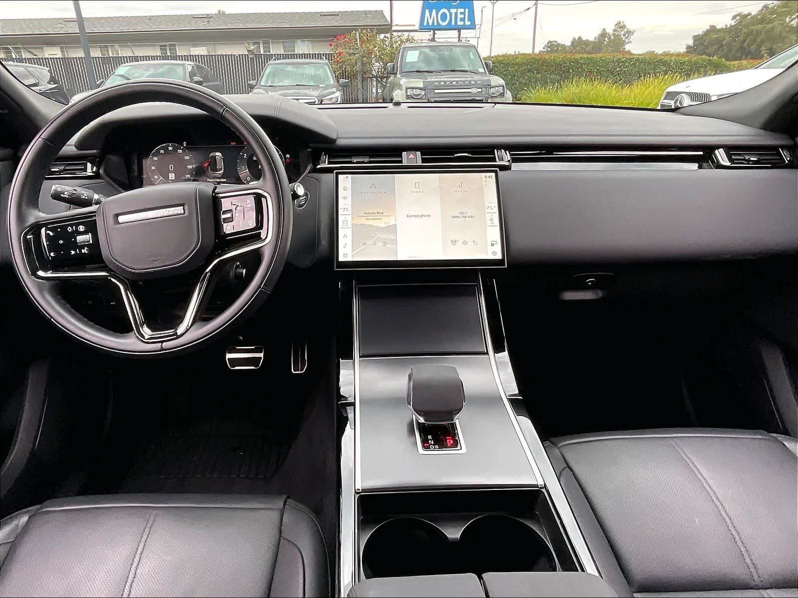 Used 2026 Land Rover Range Rover Velar Dynamic SE AWD/4WD image 19