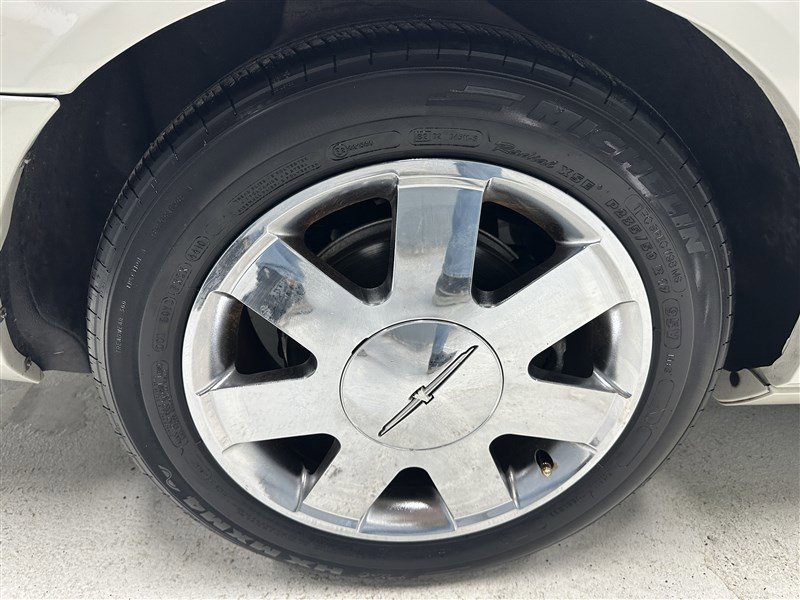 Used 2002 Ford Thunderbird Deluxe image 27