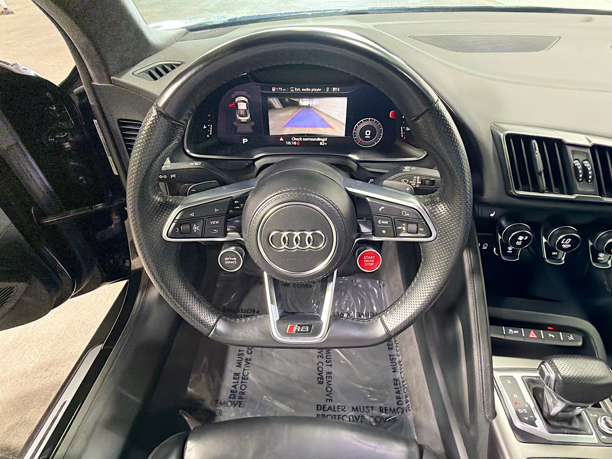 Used 2018 Audi R8 V10 w/ Premium Package RWD image 35