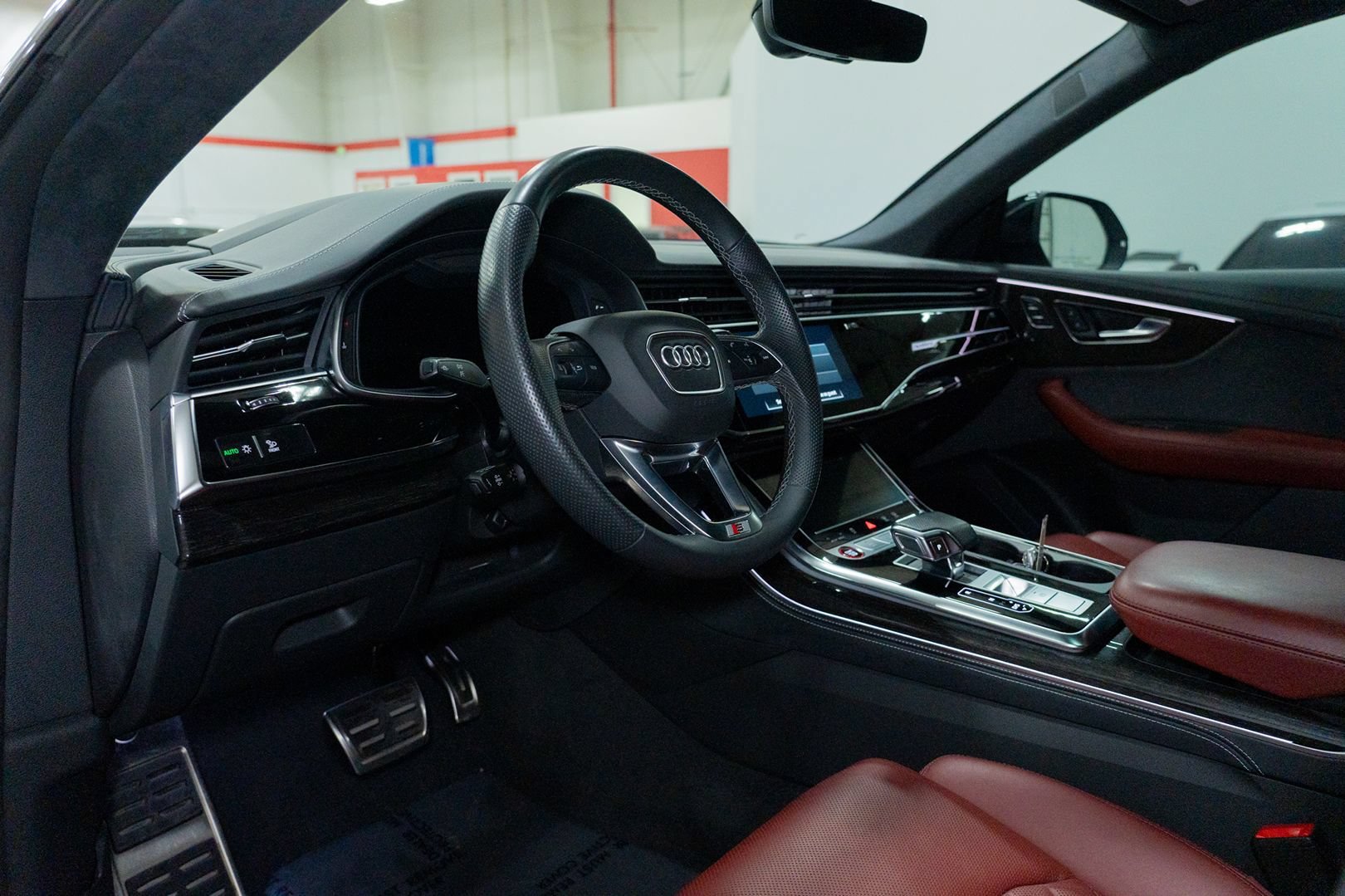 Used 2023 Audi SQ8 Prestige w/ Prestige Package AWD/4WD image 18