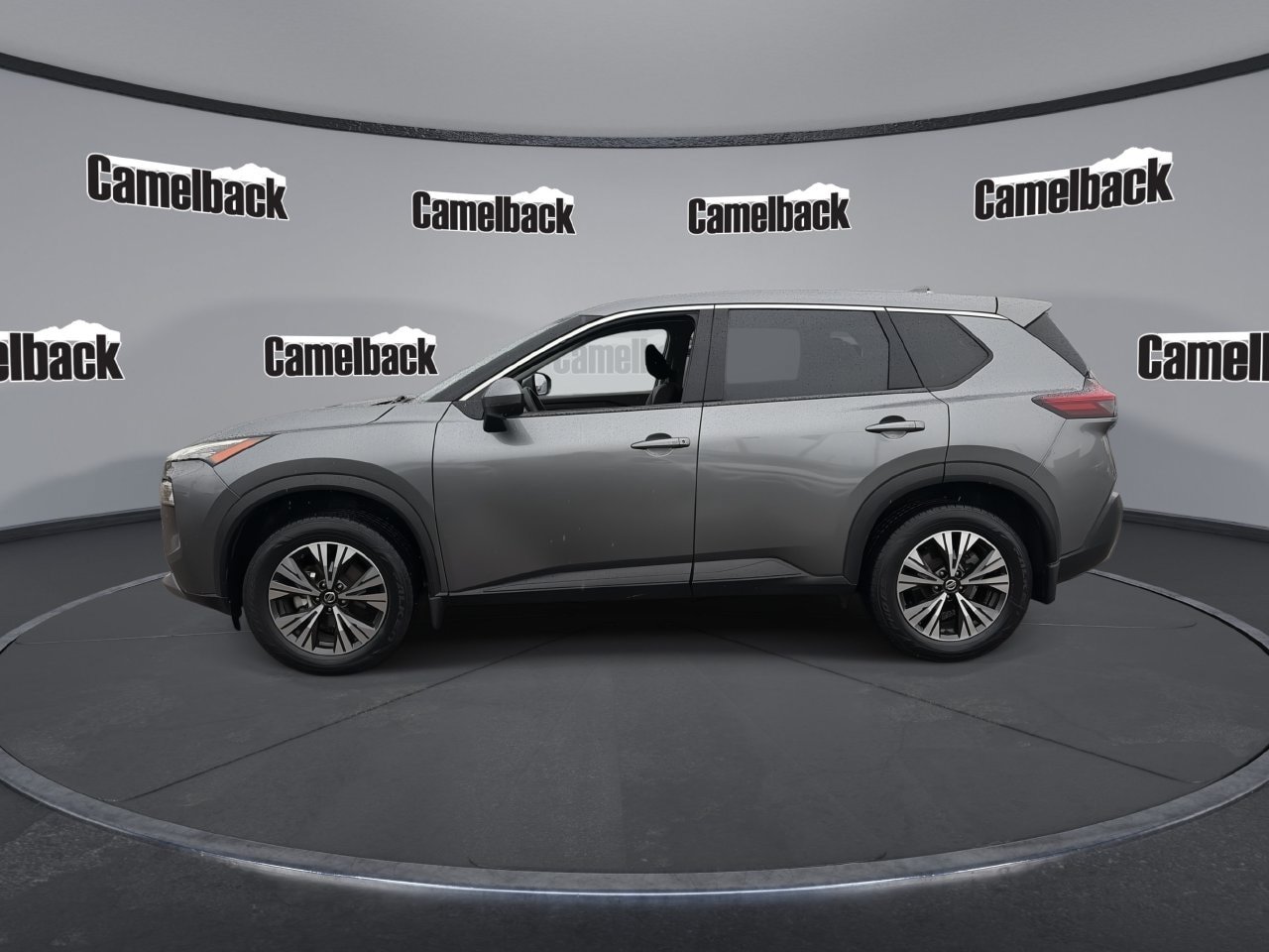 Used 2021 Nissan Rogue SV FWD image 4