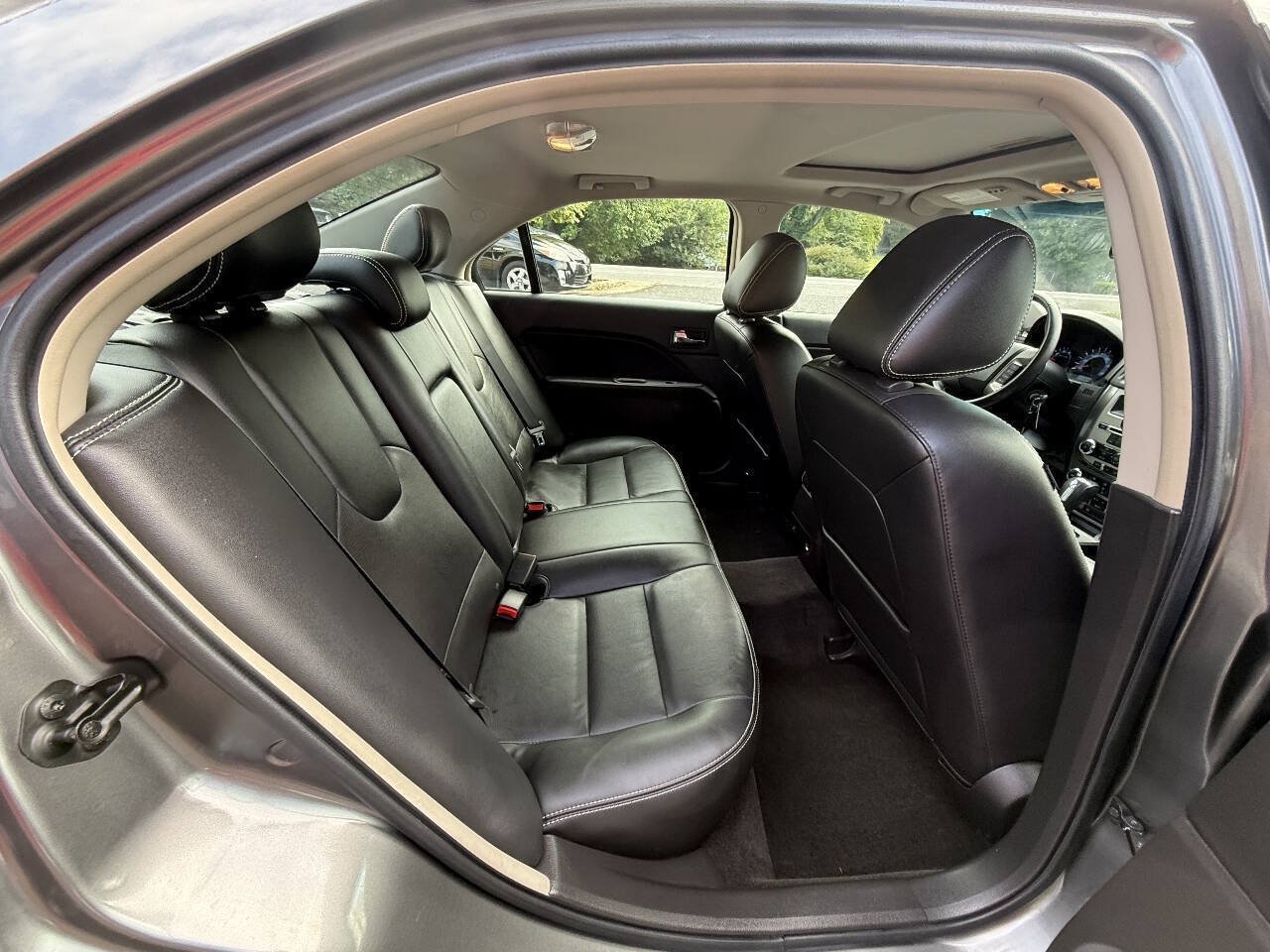 Used 2012 Ford Fusion SEL AWD/4WD image 18