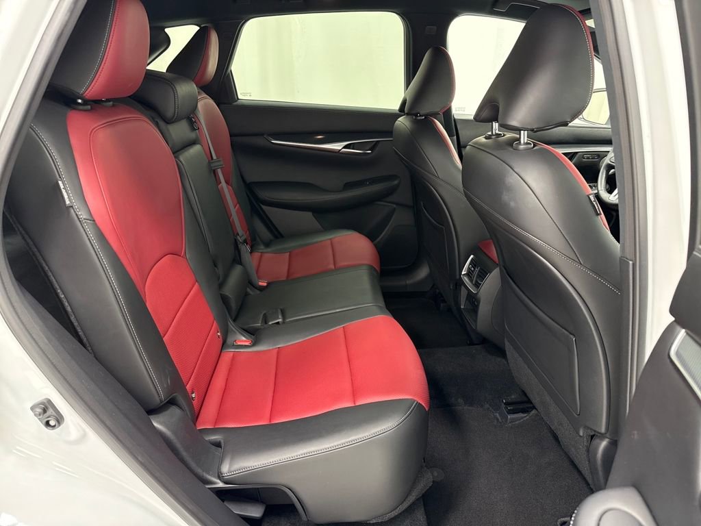 Used 2023 INFINITI QX50 Sport image 12
