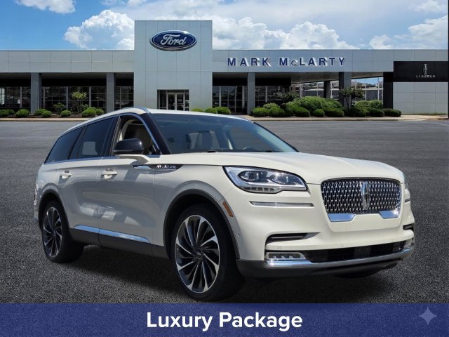 Certified 2022 Lincoln Aviator Reserve w/ Equipment Group 201A AWD/4WD image 9