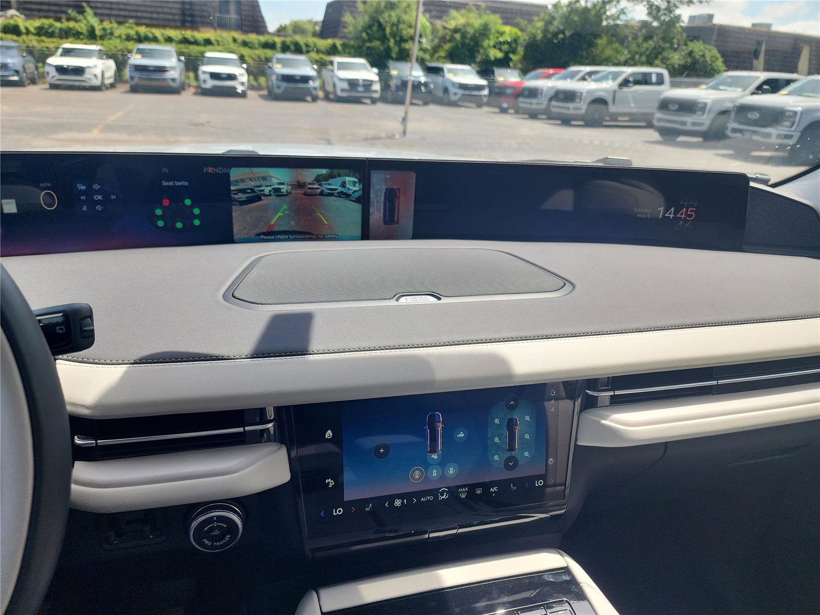 New 2026 Lincoln Navigator L Reserve AWD/4WD image 39