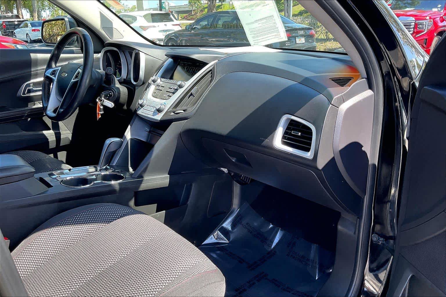 Used 2015 Chevrolet Equinox LT w/ Driver Convenience Package image 16