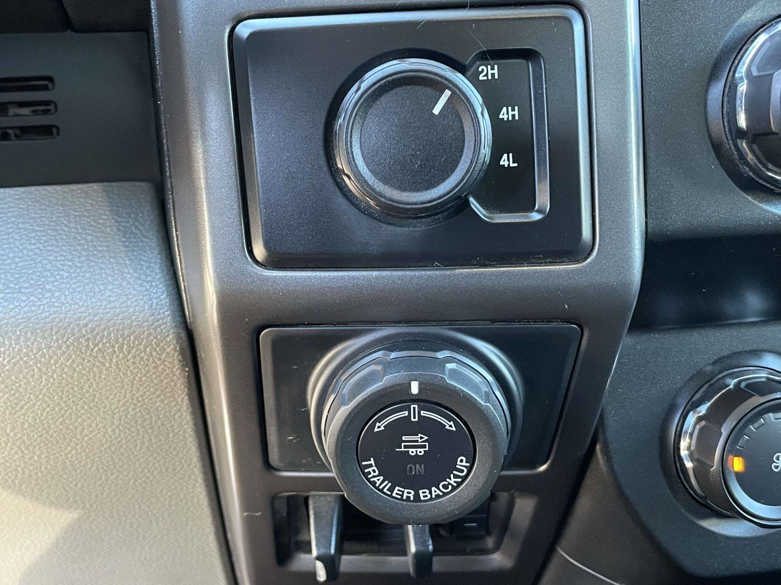 Used 2020 Ford F150 XLT w/ Trailer Tow Package image 18