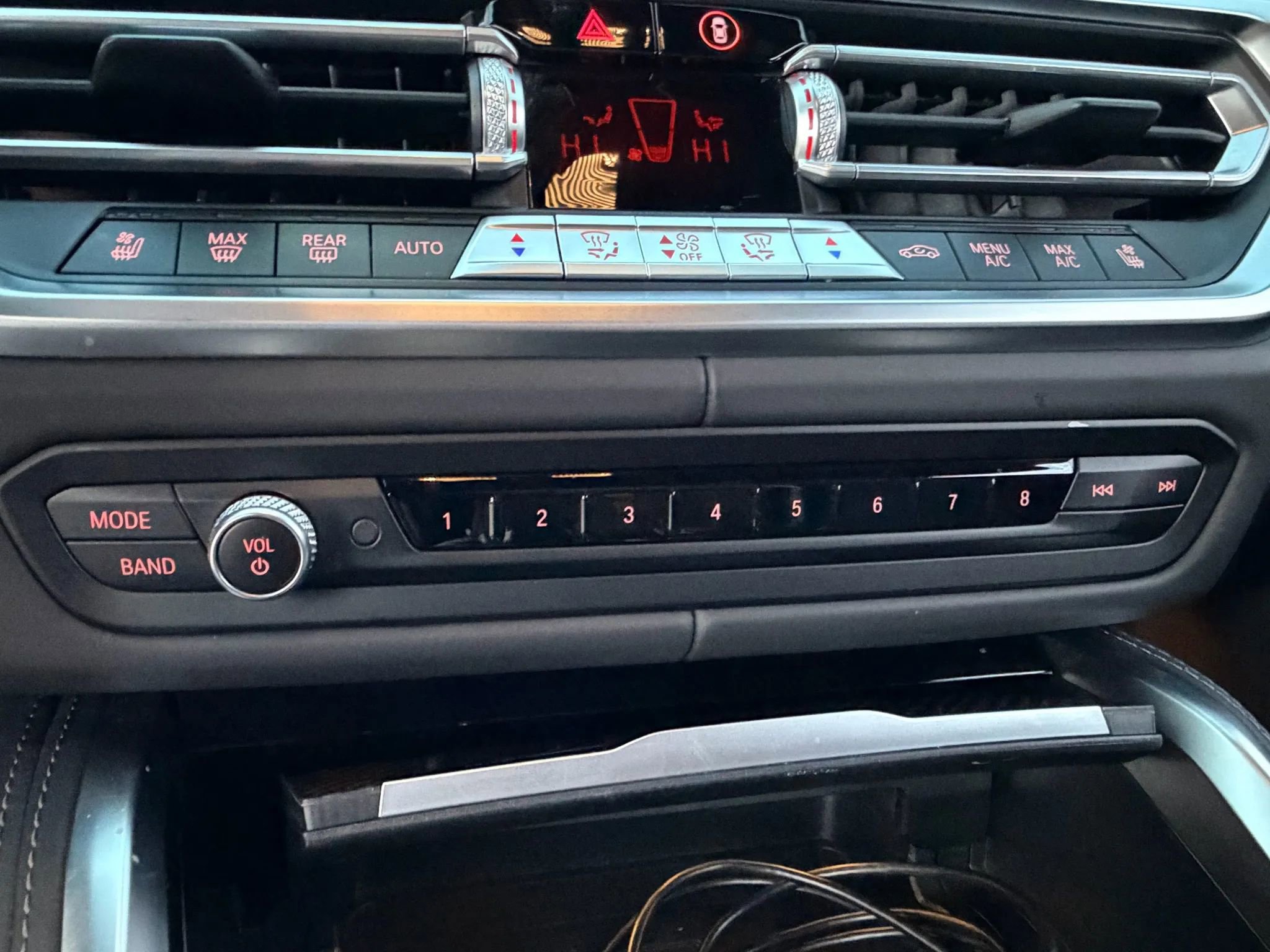 Used 2021 BMW M4 Competition w/ M Carbon Exterior Package image 27