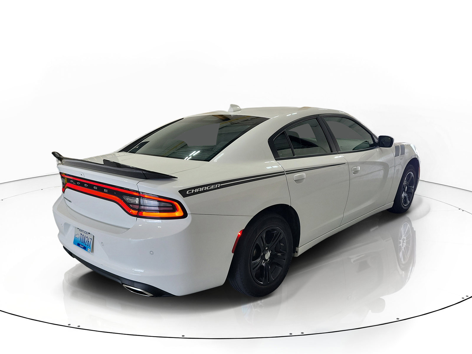Used 2023 Dodge Charger SXT RWD image 3