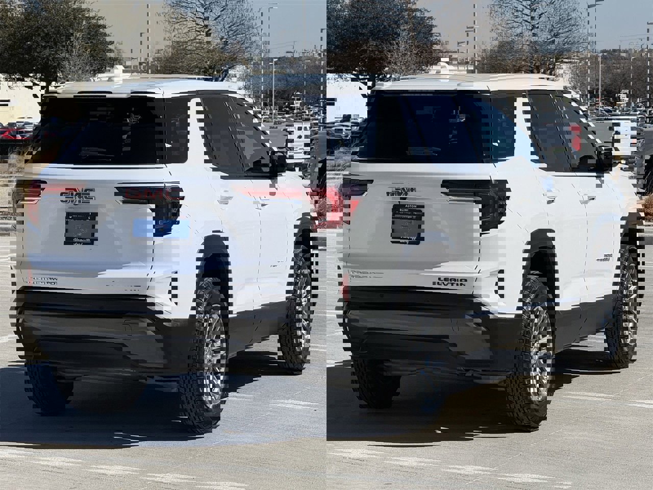 Used 2025 GMC Terrain Elevation image 4