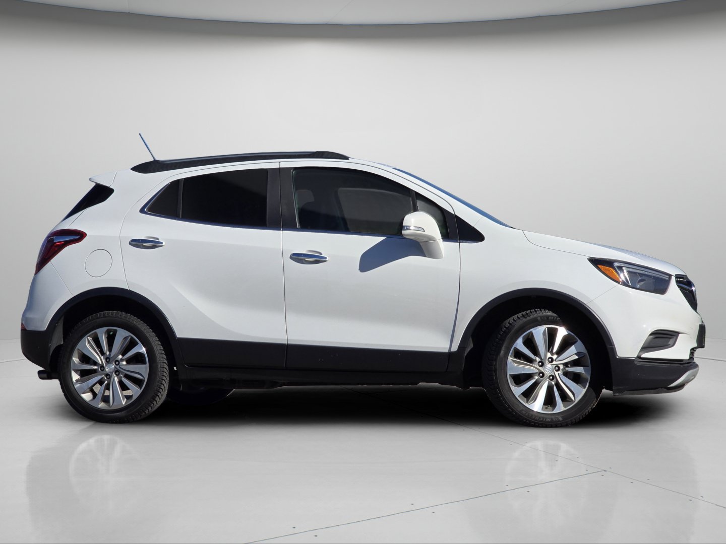 Used 2018 Buick Encore Preferred FWD image 22