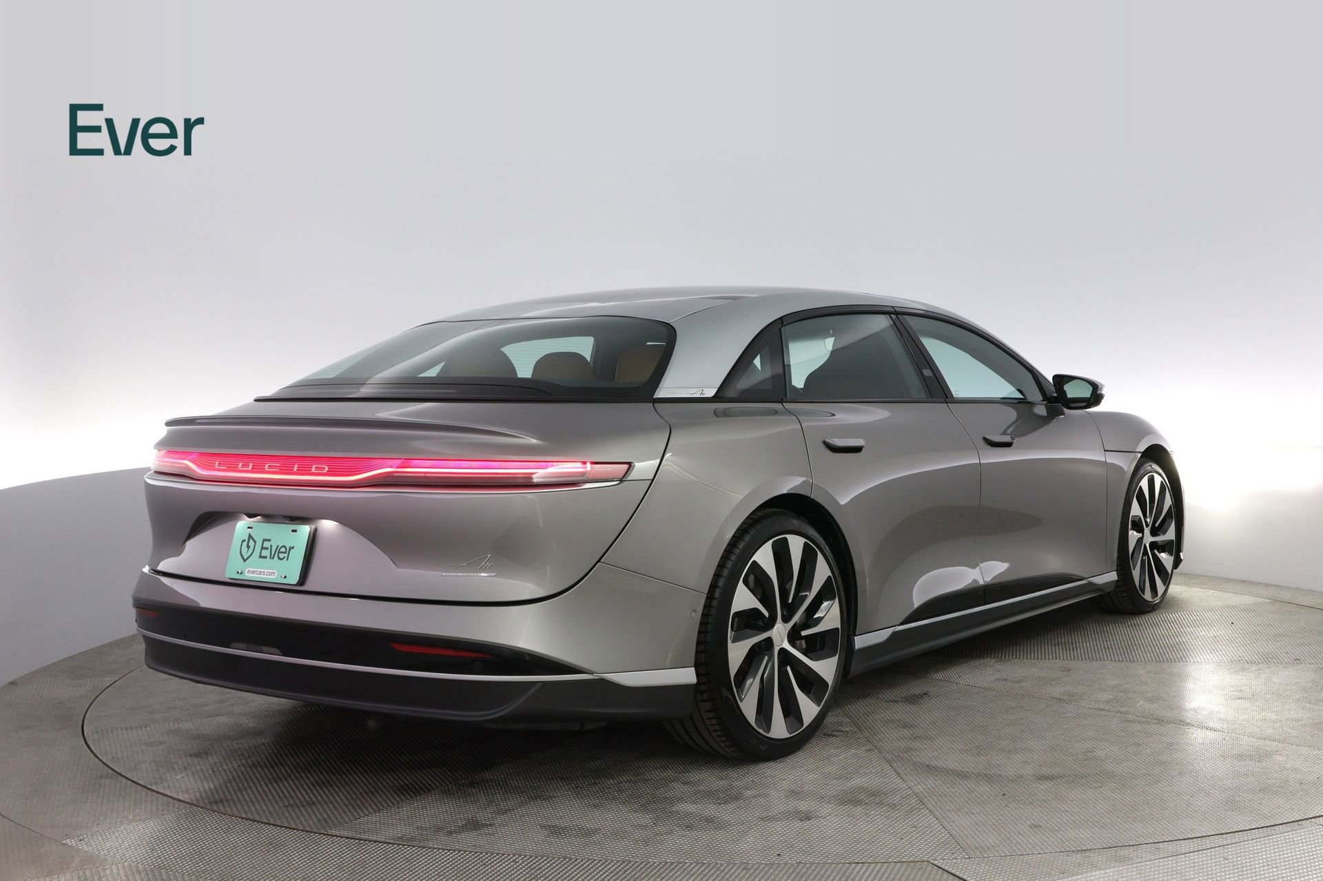 Used 2023 Lucid Air Grand Touring image 3