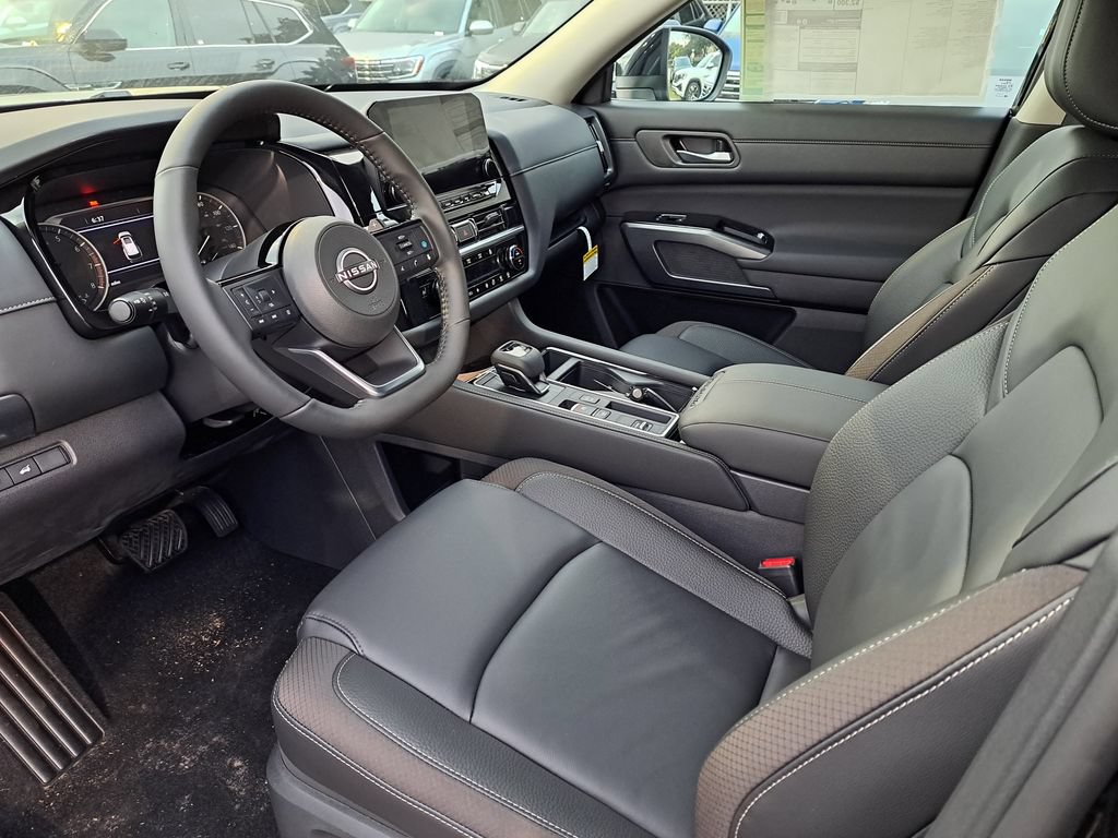 New 2026 Nissan Pathfinder SL FWD image 7