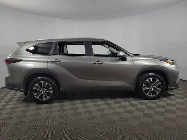 Used 2026 Toyota Highlander XLE AWD/4WD image 8