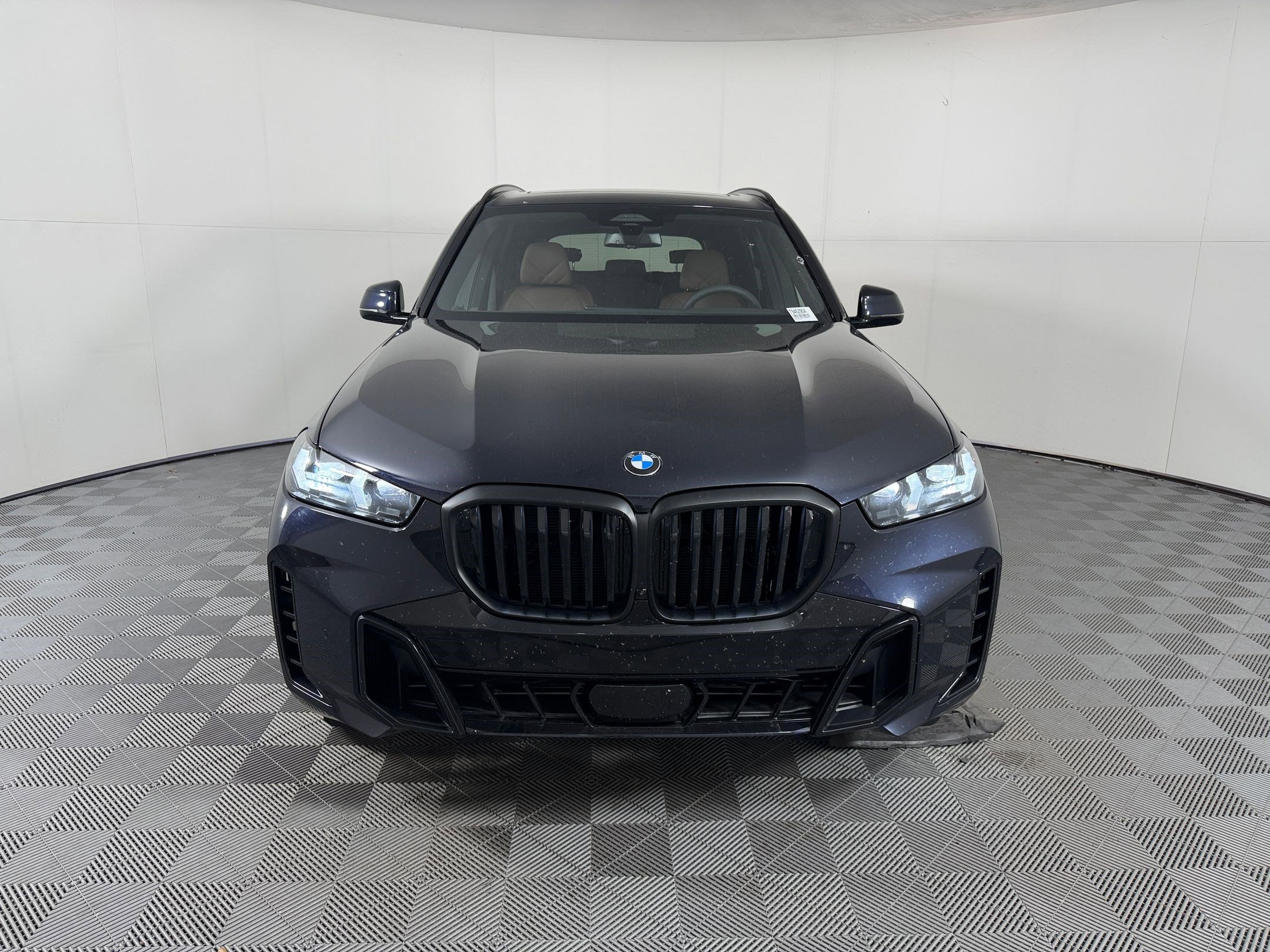 New 2026 BMW X5 xDrive40i w/ M Sport Package AWD/4WD image 6