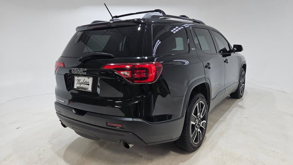 Used 2019 GMC Acadia SLT w/ Black Edition image 4