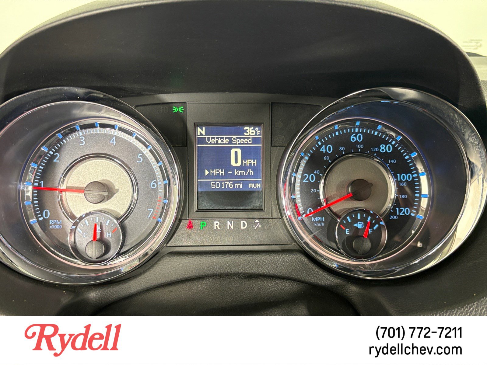 Used 2016 Chrysler Town & Country Touring image 14