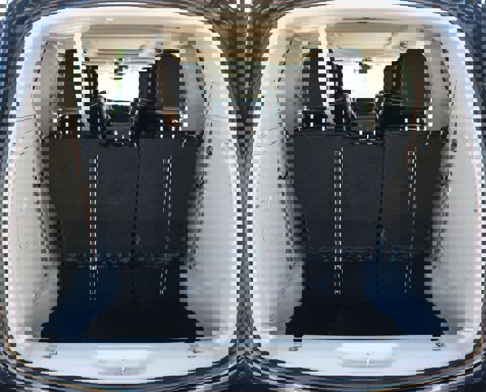 Used 2022 Chrysler Pacifica Limited w/ Uconnect Theater Family Group image 20