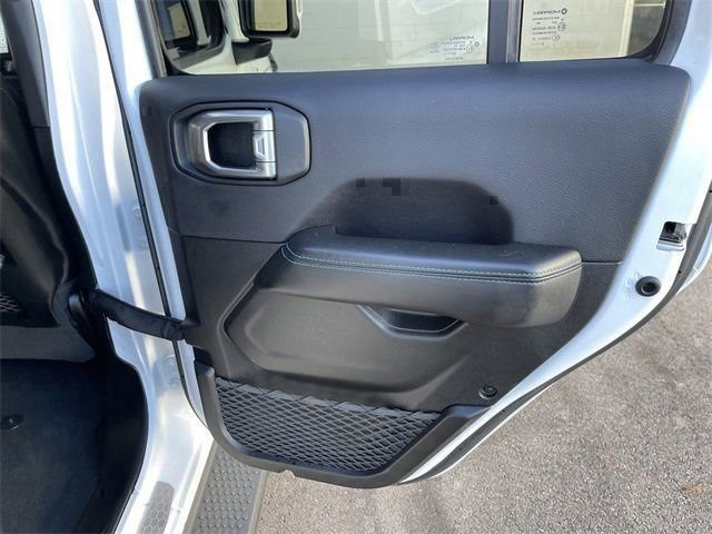 Used 2024 Jeep Wrangler High Altitude image 29