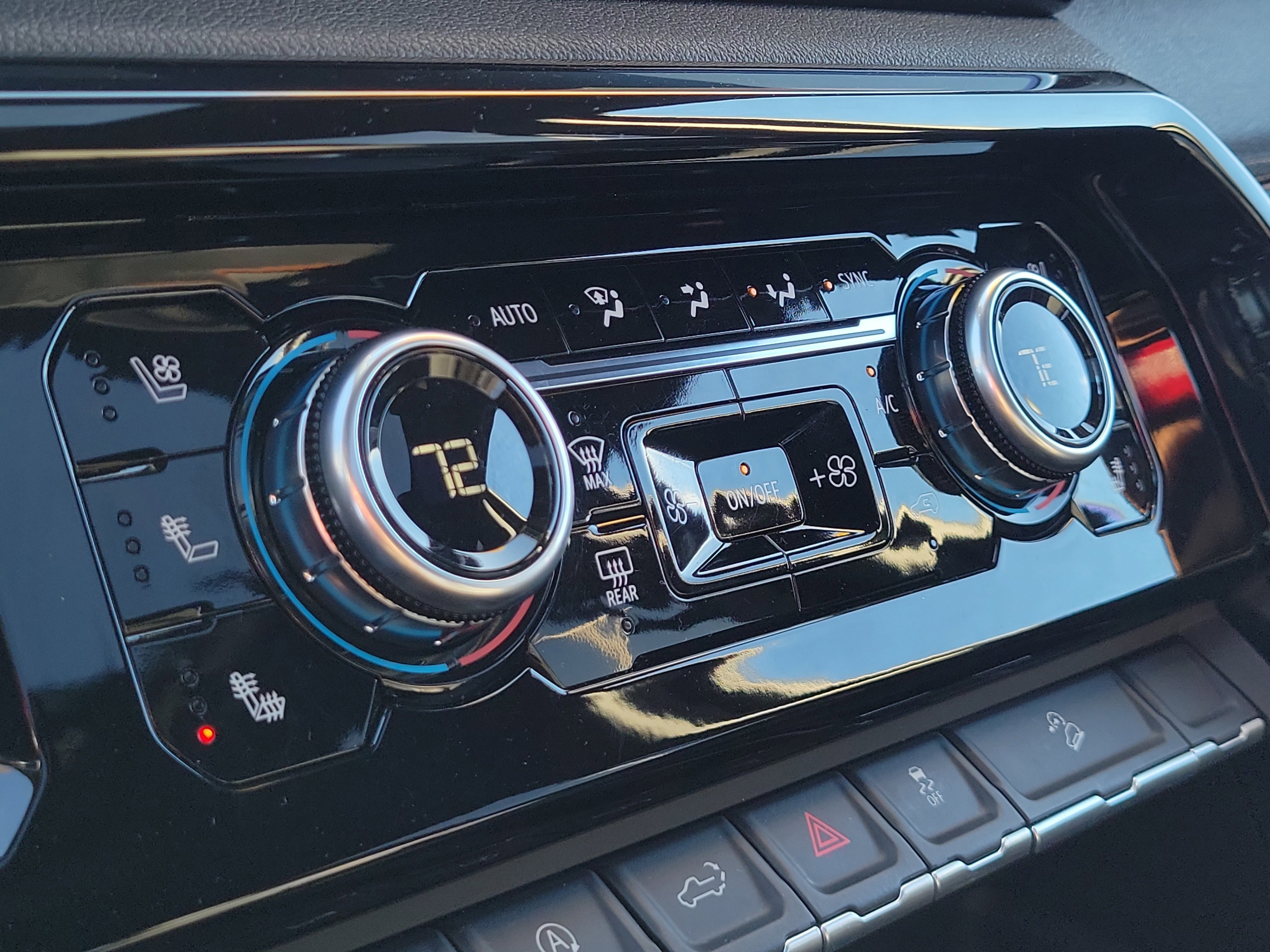 Used 2024 GMC Sierra 1500 AT4 w/ Technology Package image 28