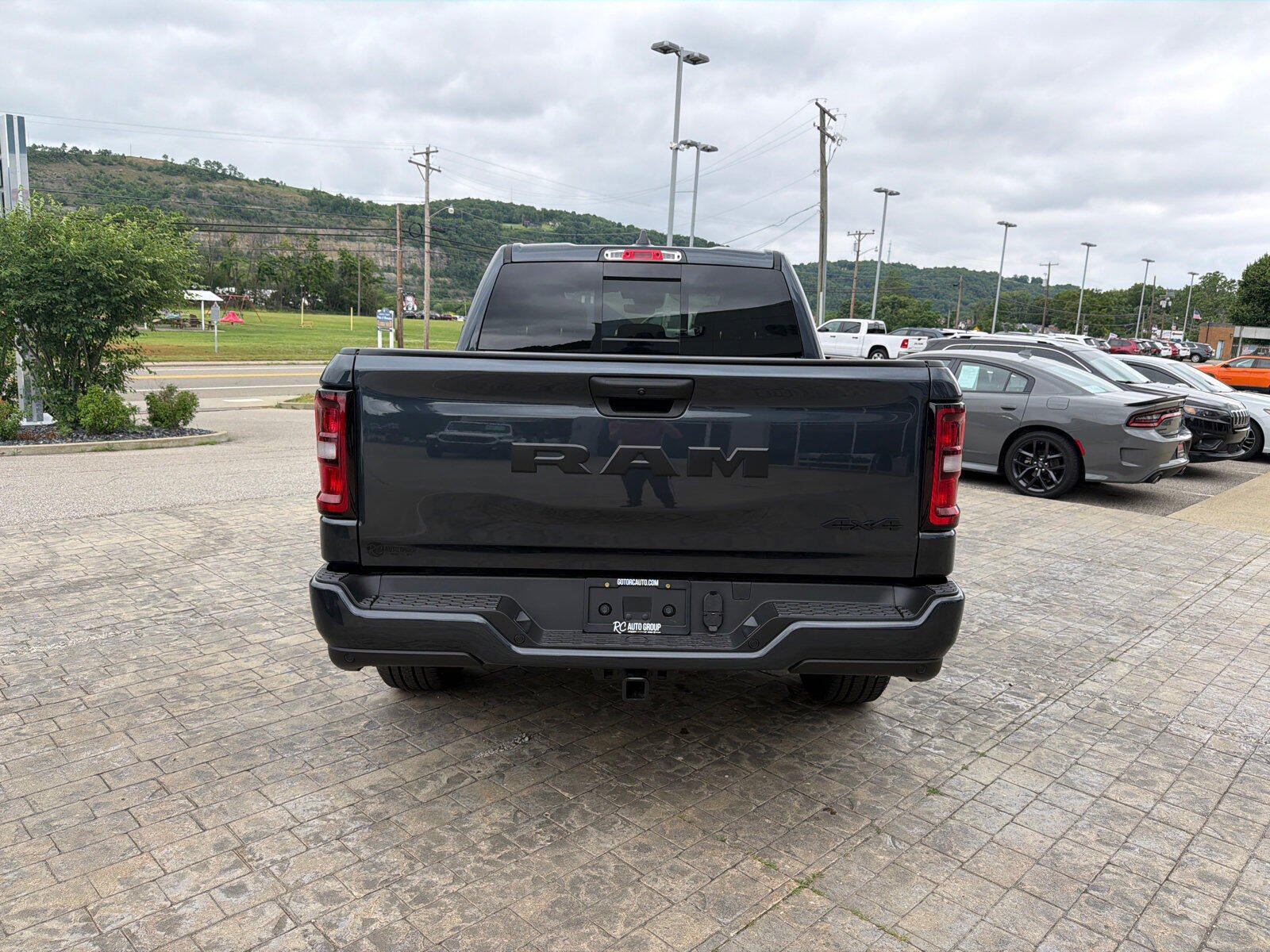 New 2026 RAM 1500 Express AWD/4WD image 7
