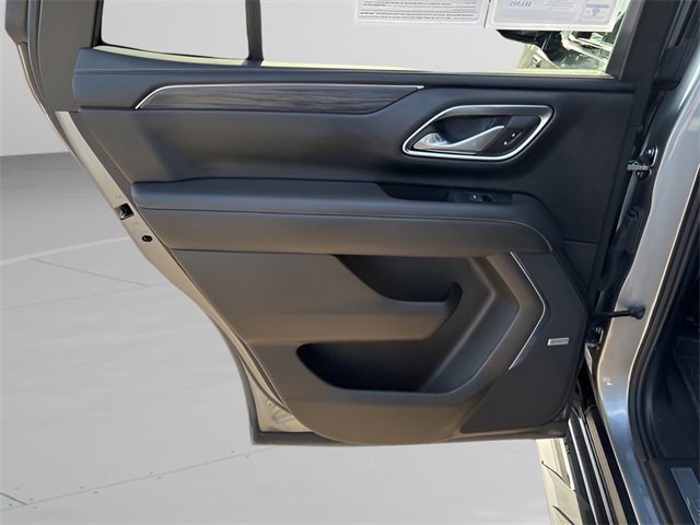 Used 2024 GMC Yukon SLT image 17