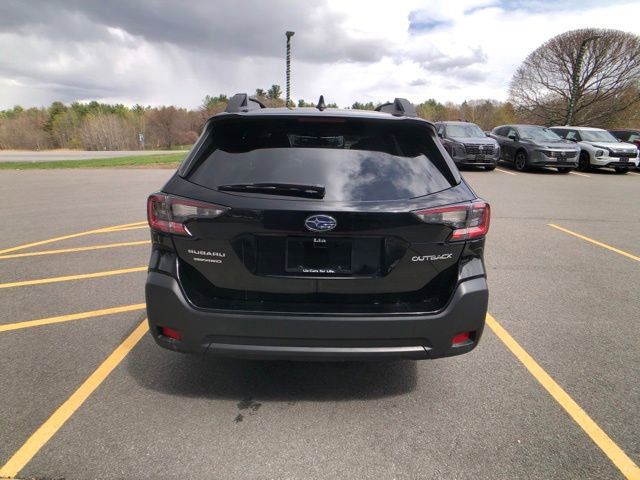 Used 2023 Subaru Outback Premium AWD/4WD image 5